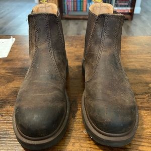 Dr. Marten Chelsea Crazy Horse Boots/ Womens 5